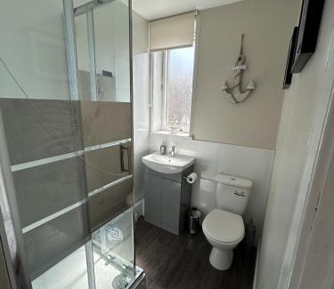 Peterhead Apartment | Family-Friendly 2 Bedroom Apartment in Peterhead Awaits