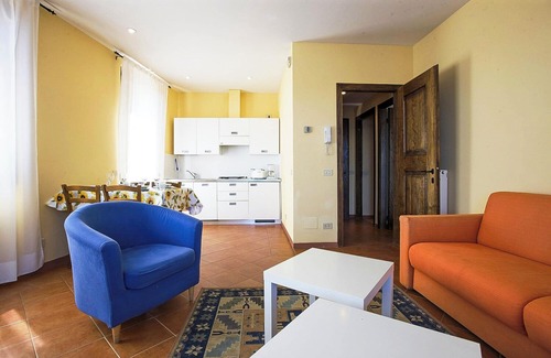 Cannobio Apartment | Beachfront 2 Bedroom Apartment with Pool & Ocean Views