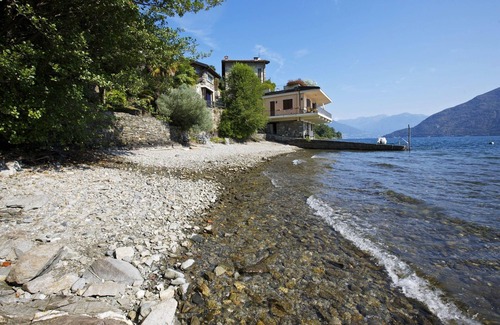 Cannobio Apartment | Beachfront 2 Bedroom Apartment with Pool & Ocean Views
