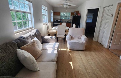 West Little River Apartment | Child-Friendly Vrbo Property: Your Perfect Family Getaway