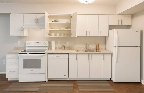 Halton Regional Municipality Apartment | 2-bedroom apartment in nice Milton with AC, fitness room, WiFi