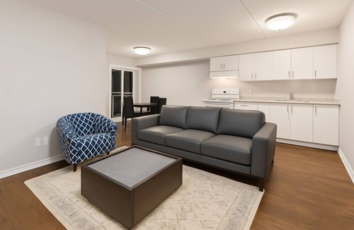 Halton Regional Municipality Apartment | 2-bedroom apartment in nice Milton with AC, fitness room, WiFi