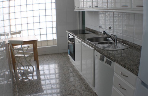Foz do Douro Apartment | Cozy 2 Bedroom Apartment Steps from Foz do Douro Market