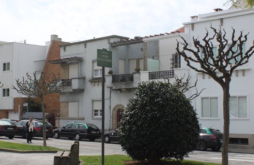 Foz do Douro Apartment | Cozy 2 Bedroom Apartment Steps from Foz do Douro Market