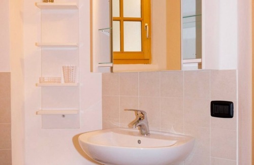 Cannobio Apartment | Charming 2-Bedroom Apartment with Courtyard in Cannobio
