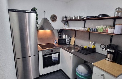 Calenberger Neustadt Apartment | 2-Bedroom Apartment Near Steintor & Hauptbahnhof