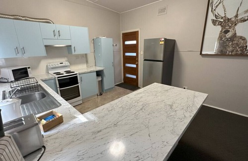 Grafton Apartment | Pet-Friendly 2 Bedroom Apartment by Grafton's Waterfront
