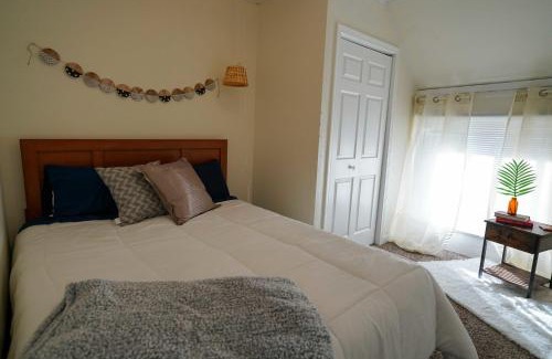 Roosevelt Apartment | Family-Friendly 2 Bedroom Apartment near NDSU and Downtown