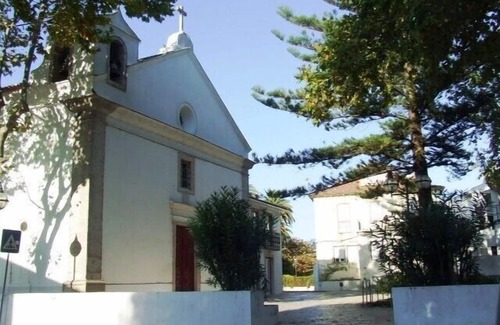 Carcavelos Apartment | Cozy 2 Bedroom Apartment with Ocean View in Carcavelos