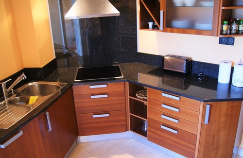 Alfarrobeira Apartment | Sea View 2 Bedroom Apartment with Pool Near Golf for Families