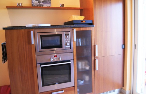 Alfarrobeira Apartment | Sea View 2 Bedroom Apartment with Pool Near Golf for Families