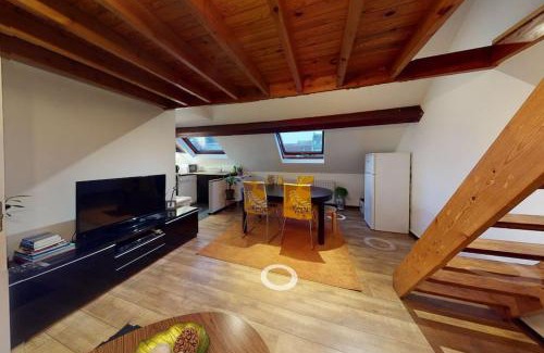 Ixelles Apartment | Stylish 2 Bedroom Apartment with Rooftop Terrace, Rated 9.2