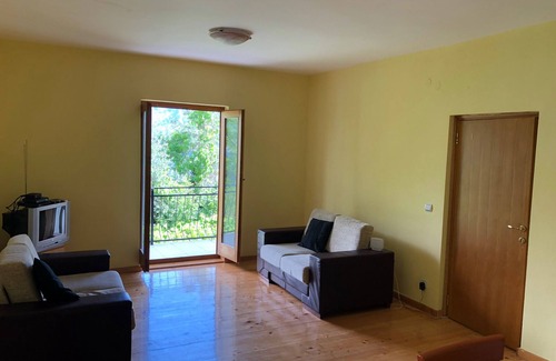 Prcanj Apartment | Inviting 2 Bedroom Apartment with Scenic Views & Amenities