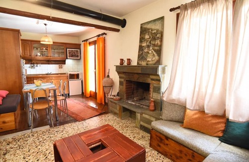 Kavala House | Discover Art House in Kavala: Family-Friendly Retreat