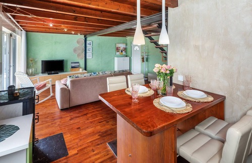 Valbandon House | Relaxing Poolside Retreat in Valbandon, Near Fa