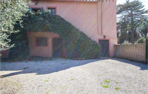 Campiglia Marittima House | Pet-Friendly 2 Bedroom Getaway in Casalappi with Pool