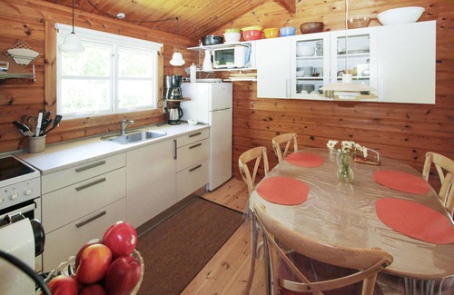 Marup House | Cozy Beachfront Getaway with Spa and Family-Friendly Amenities