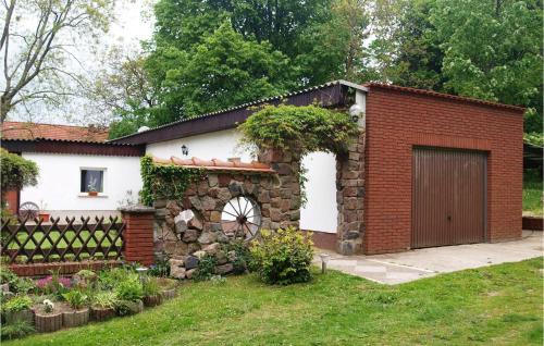 Rubkow House | Comfortable Home in Rubkow with Pool and Wifi Access