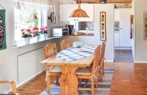 Tofta House | Cozy Cottage by the Sea: Enjoy Oceanfront Views and Spa