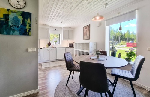 Floda Apartment | Rustic Cottage Escape Near Forest and Lakes with Spa Access