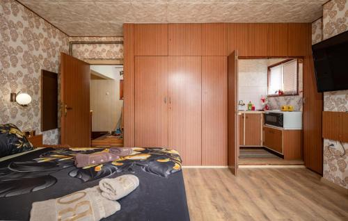 Opric Apartment | Stylish 2 Bedroom Apartment for Family Getaways in Lovran