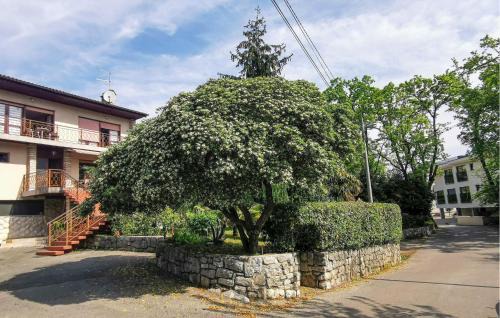 Opric Apartment | Stylish 2 Bedroom Apartment for Family Getaways in Lovran
