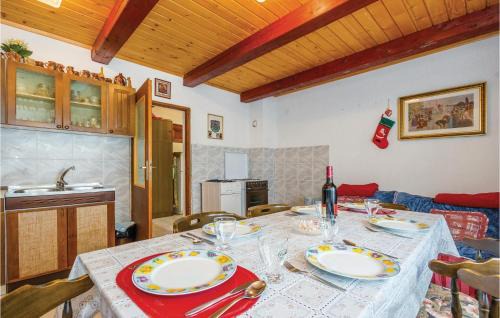 Senj Apartment | Family-Friendly 2 Bedroom Apartment in Beautiful Stolac