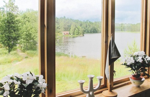 Asensbruk House | Cozy Cottage on the First Floor with Spa and Lake Views