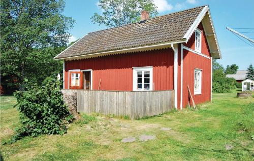 Linneryd House | Cozy Retreat in Linneryd with Kitchenette for Families