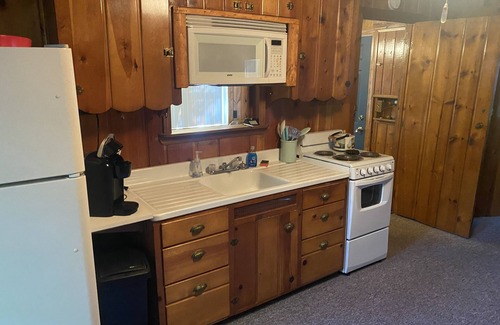Greenbush Cabin | Idyllic Beach Cabin with Ocean Views and Pet-Friendly Comfort