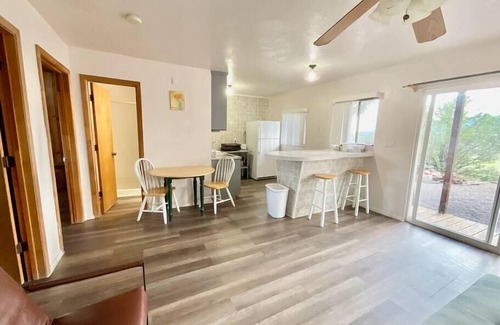 Rutheron Cabin | Inviting 2 Bedroom Cabin with El Vado Views and Spa