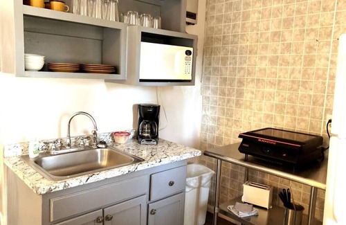 Rutheron Cabin | Inviting 2 Bedroom Cabin with El Vado Views and Spa