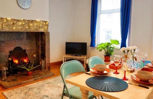 Mytholm House | Canal Side House in Hebden Bridge - Pet Friendly Retreat