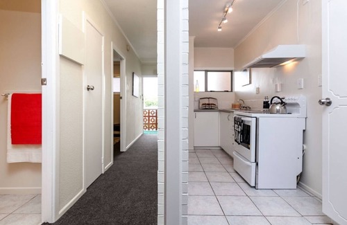 Mount Eden Apartment | Quality 2 Bedroom MT Eden Retreat with Car Space & Amenities
