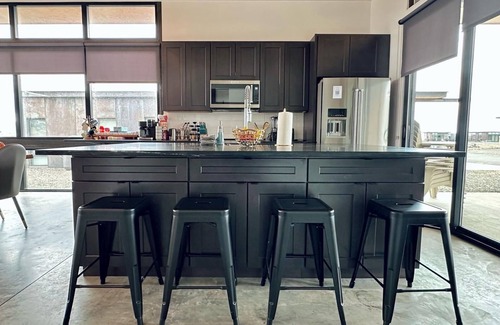 Quincy Condo | 2-bedroom condo at Cave B Winery with WiFi, AC~Adjacent to Gorge Ampitheatre