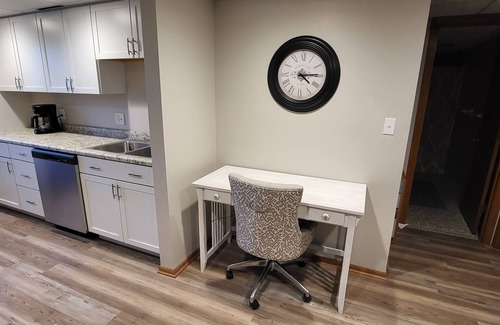 Rochester Condo | Modern 2-Bedroom Condo with Pool and Garage Option