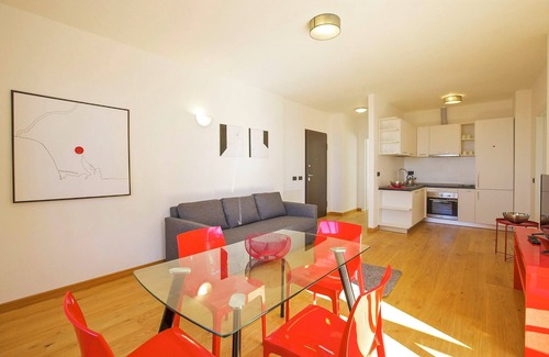 Comero Apartment | Elegant 2-Bedroom Apartment with Pool in Historic Villa