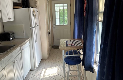 Wells Cottage | Cozy 2-Bedroom Cottage #9 with Pool and Pet-Friendly Amenities