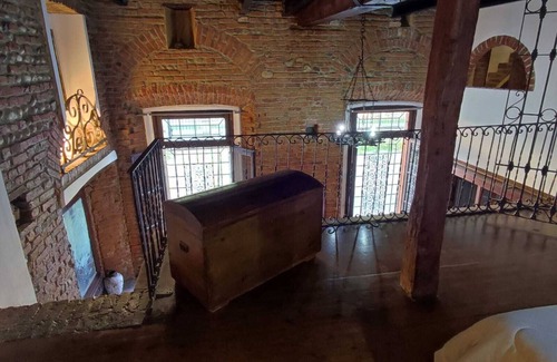 Brusuglio Cottage | Cozy Vrbo Escape with Hot Tub & Family-Friendly Vibes