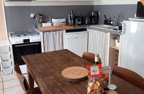 Quinsac Cottage | Relaxing Ocean View Retreat with Pool and Kitchen Amenities