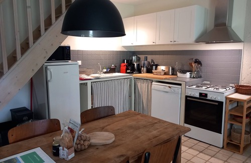 Quinsac Cottage | Beachfront Vrbo Property with Pool & Hot Tub Amenities