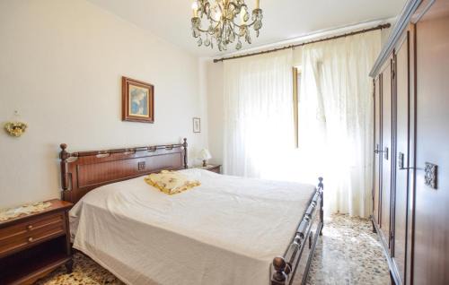 Camaiore Apartment | Cozy Apartment in Camaiore with Kitchen & Family-Friendly Amenities
