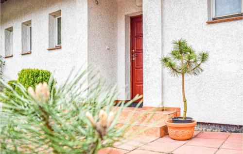 Kolobrzeg Apartment | Cozy Kolobrzeg Apartment with Kitchen for Families & Pets