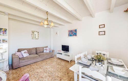 Oradour-Fanais House | 2 Bedroom Cozy Home In Oradour-Fanais