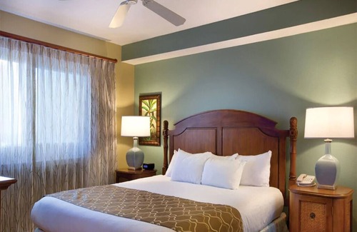 Panama City Beach Resort | Deluxe 2 Bedroom Retreat with Pool on Panama City Beach