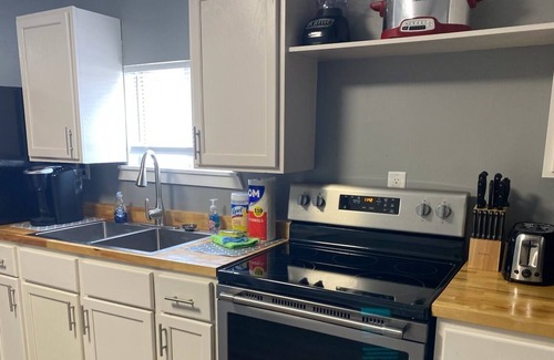 Kokomo Apartment | 2 Bedroom duplex with King Size Beds