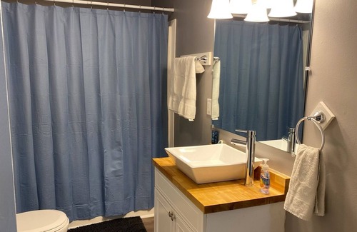 Kokomo Apartment | 2 Bedroom duplex with King Size Beds