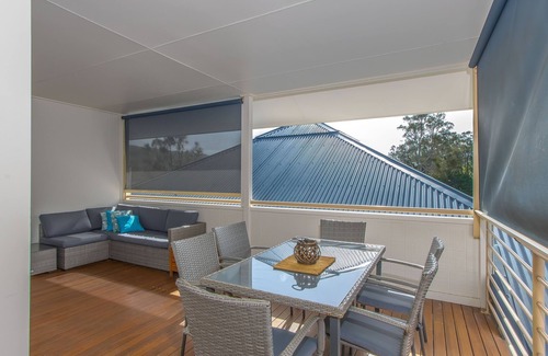 Hastings Point Apartment | Waterfront 2 Bedroom Apartment with Scenic Estuary Views