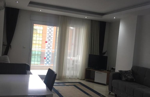 Alanya Apartment | Comfortable 2 Bedroom Flat with Pool in Central Alanya