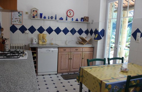 Cagnes-sur-Mer Villa | Discover Villa Cagnes sur Mer: Oceanfront Retreat Awaits